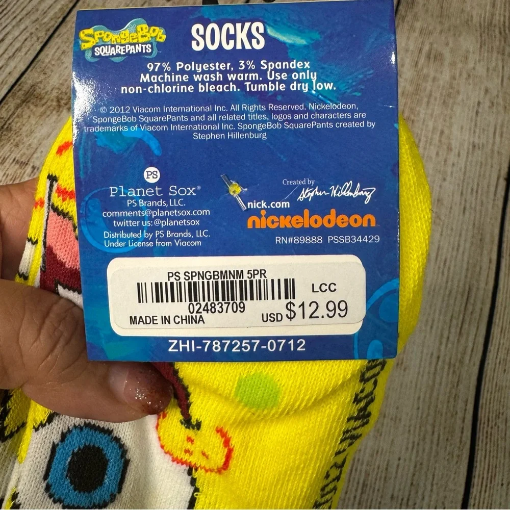 NWT Nickelodeon SpongeBob SquarePants Ankle Socks with Pompom Set (8 pairs)